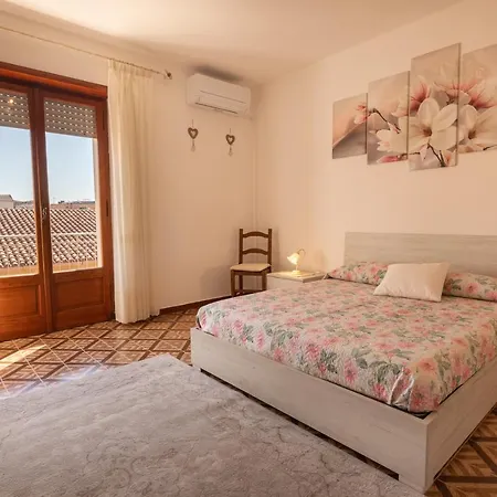Casa de Férias Domus Antonia Olbia